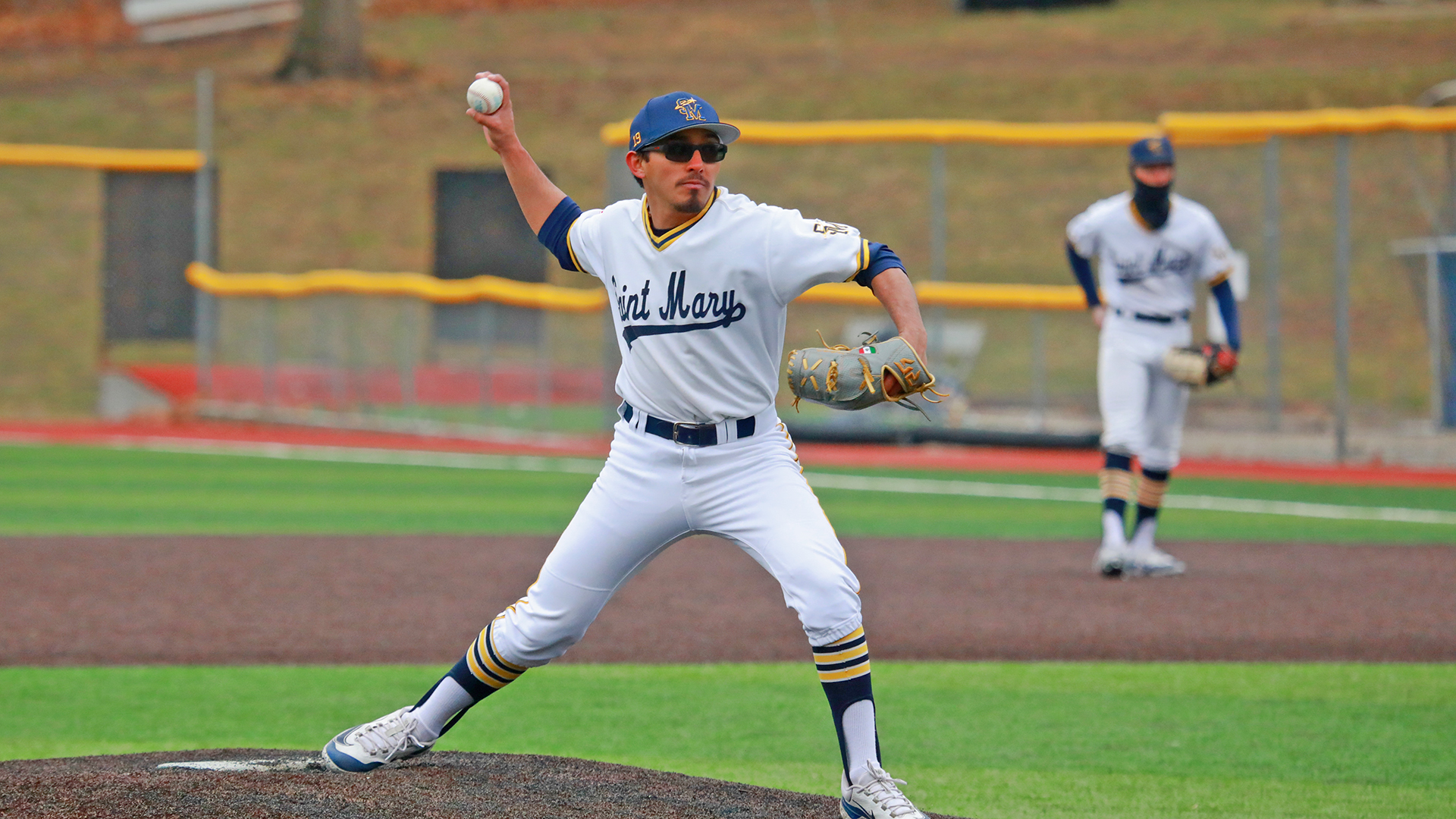 Spires Drop Doubleheader to Coyotes