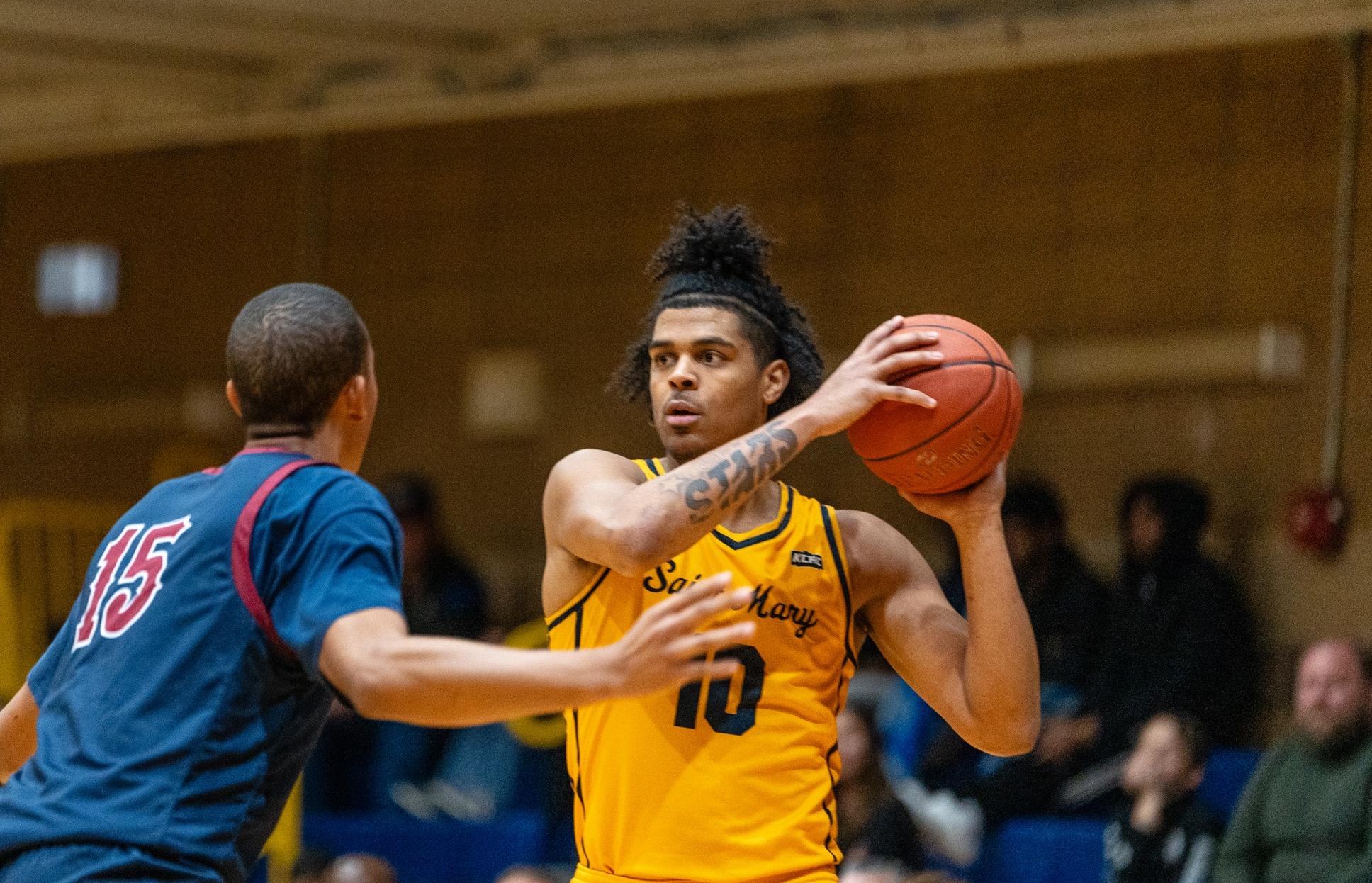 Men's Basketball Falls Short in Thriller Against Ottawa, 65-63