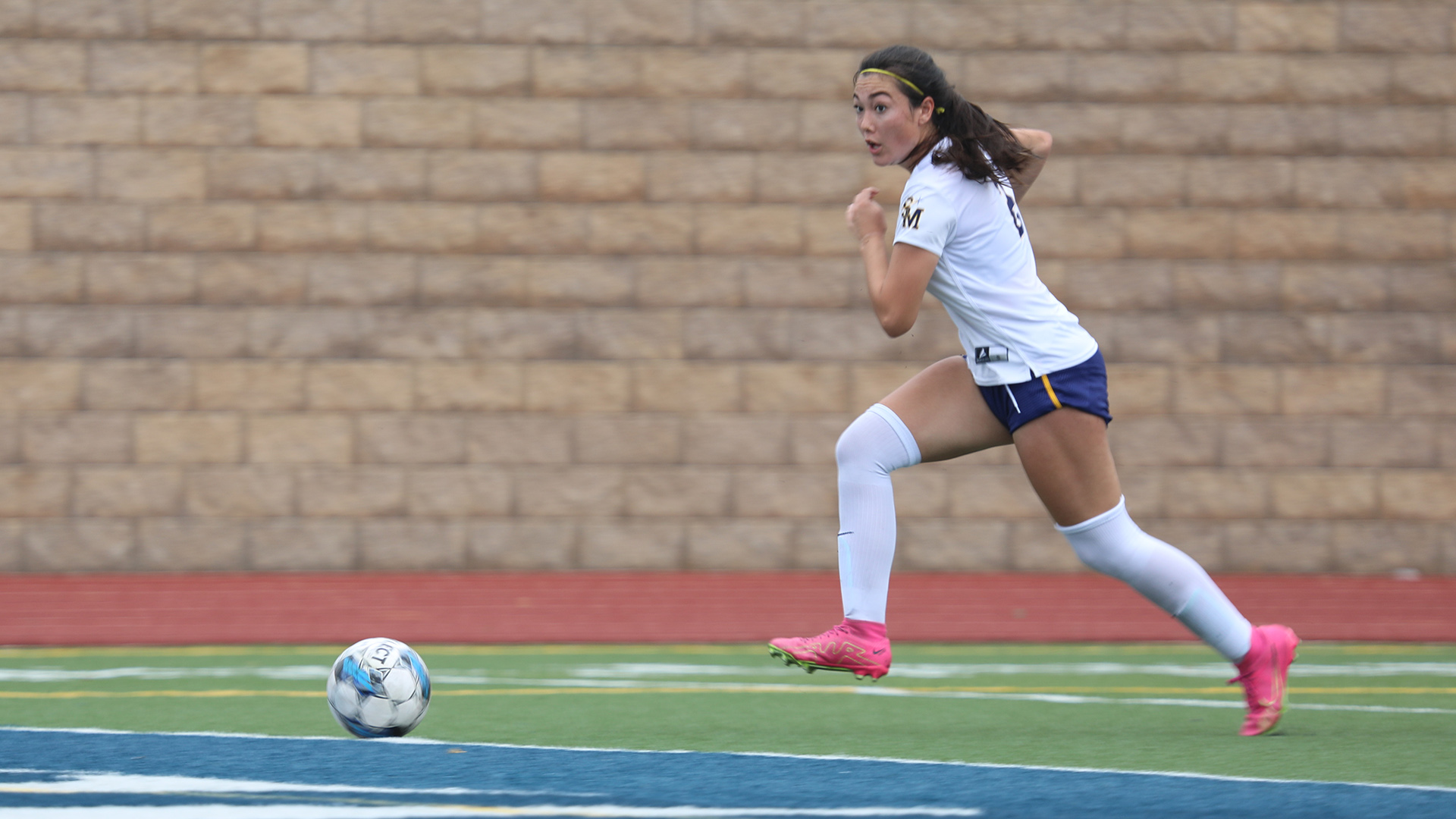 Hallier's Late Goal Give Spires a 1-1 Tie Against Valor