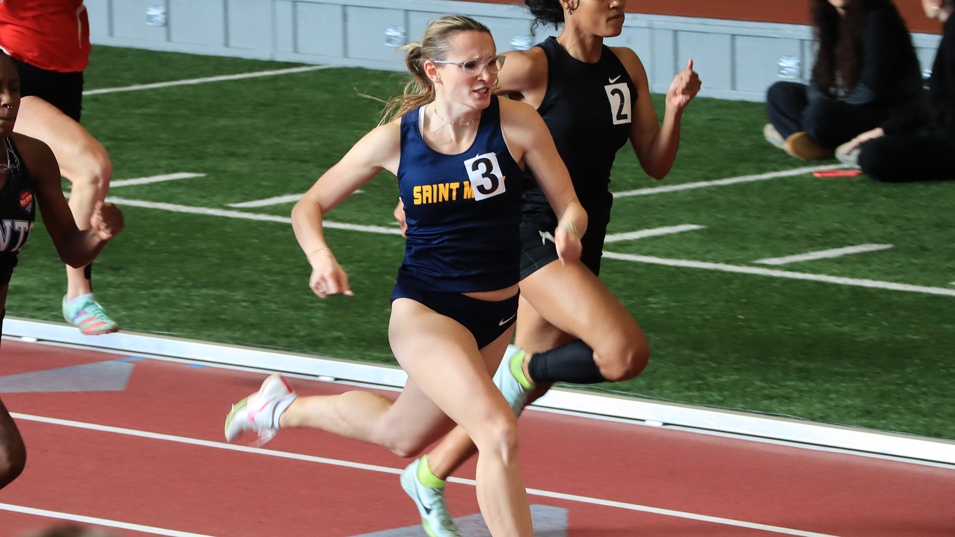 Women's Indoor Track & Field Has Strong Showing at Pitt State