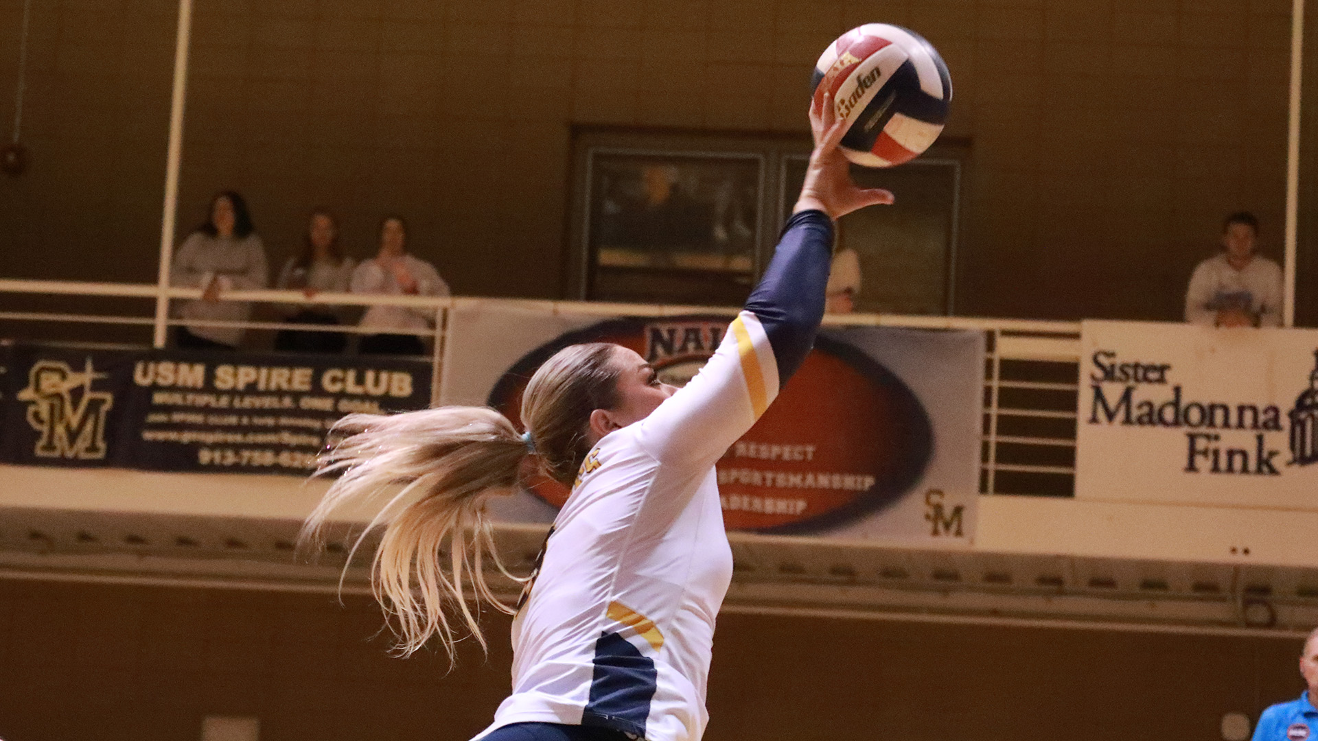 Spires Fall to KWU In Second Round of KCAC Championship Tournament